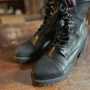 LEATHER STUDDED TOE CAP COMBAT BOOT - 40 / black Leath